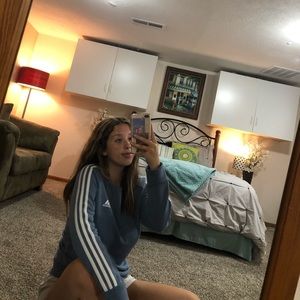 Adidas crewneck